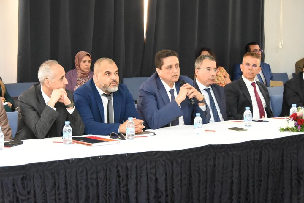 رجال الأعمال دعم المقاولات الصغرى