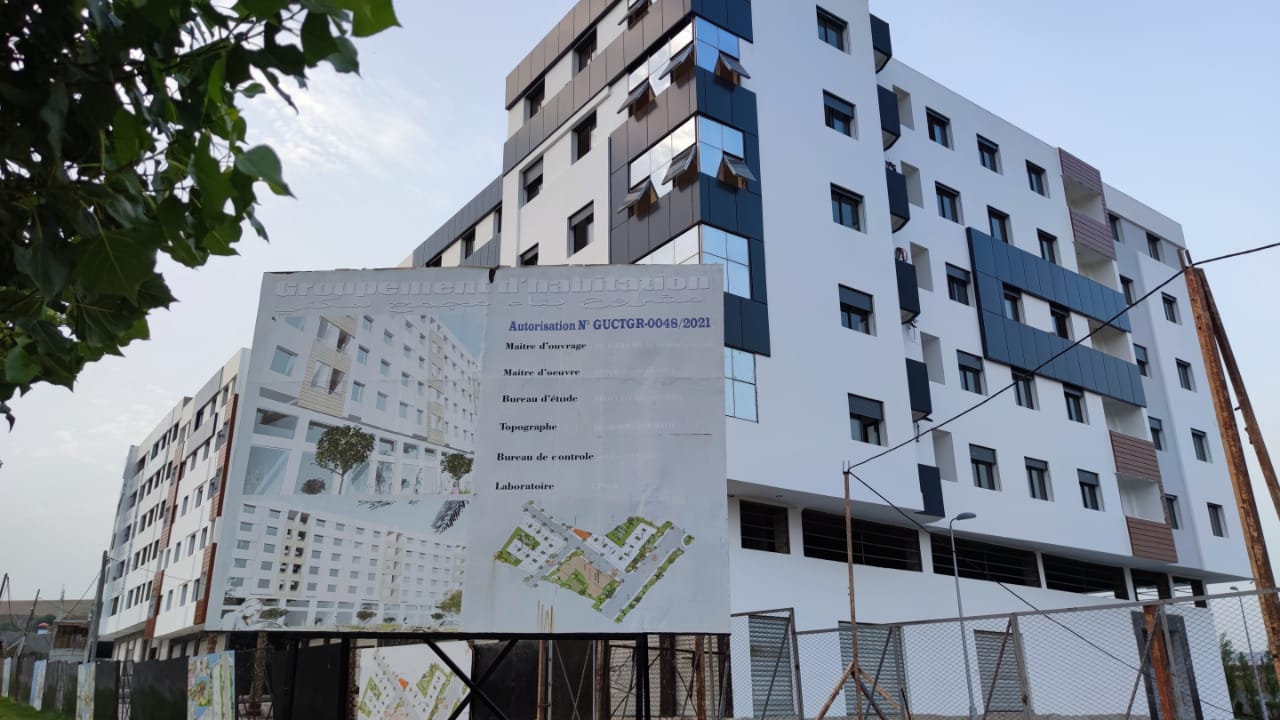 مجمع سكني مضاد للزلازل بمدينة طنجة