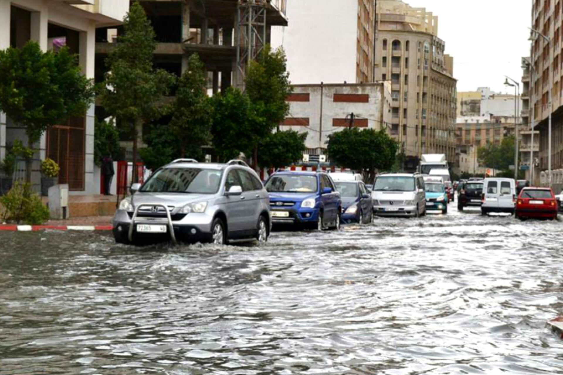 الأجواء الممطرة بطنجة