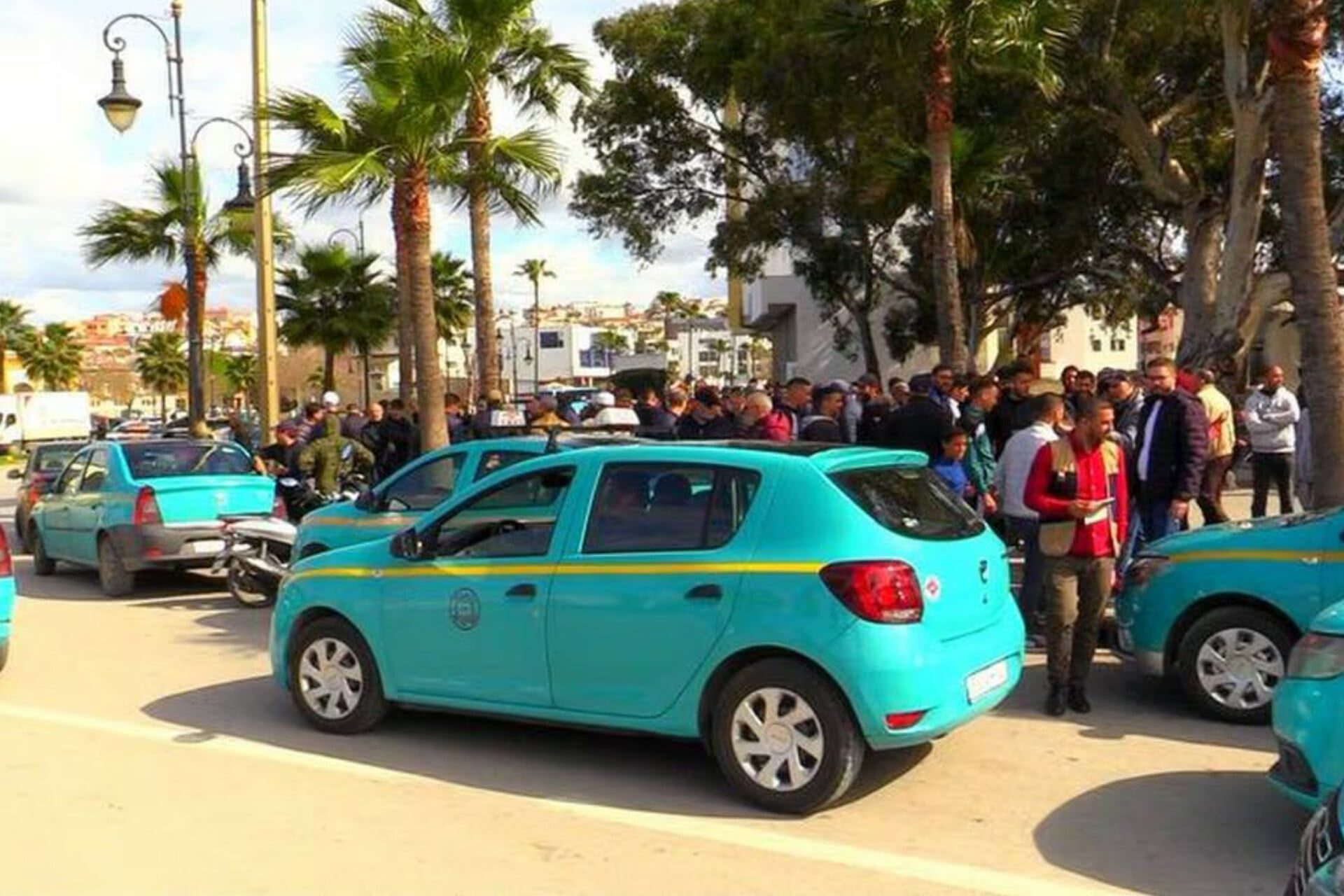 سيارات الأجرة بطنجة