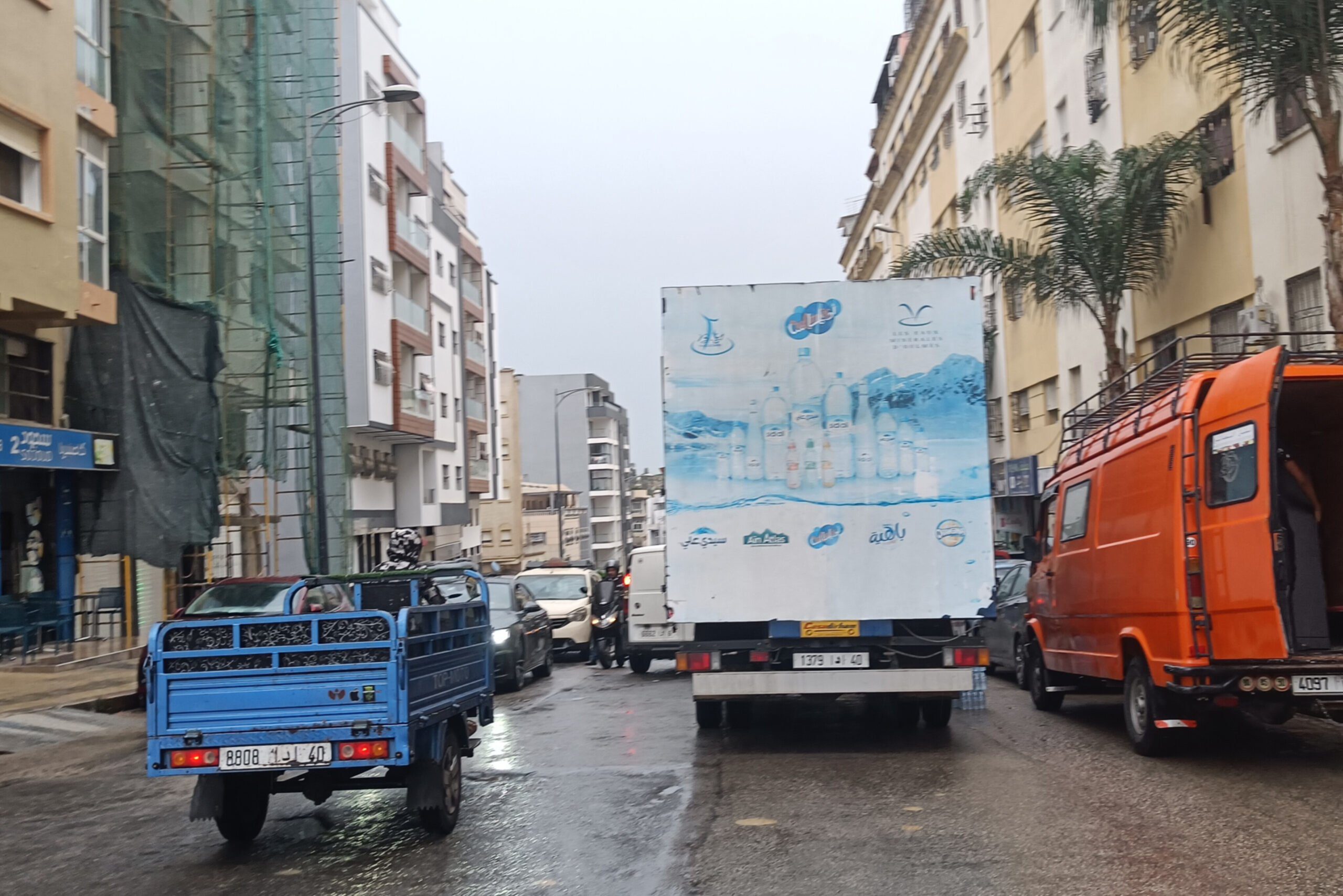 سلطات طنجة شاحنات البضائع