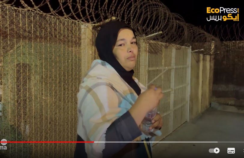 أم تبحث عن ابنتها وسط حشود الحراكة بالمعبر الحدوذي سبتة الفنيدق