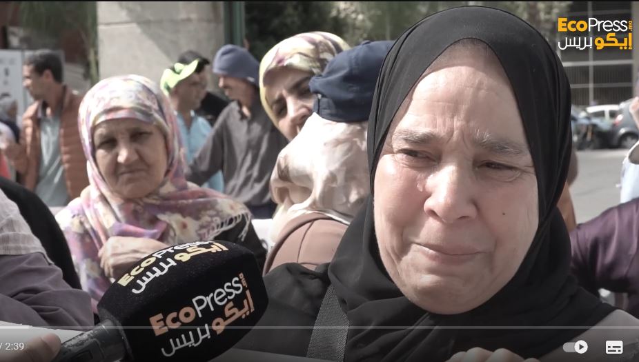 احتجاج أصحاب البقع الأرضية على تأخر الإفراج عن رخص البناء
