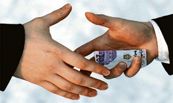الرقم الأخضر يطيح بعون سلطة متلبسا بتلقي رشوة