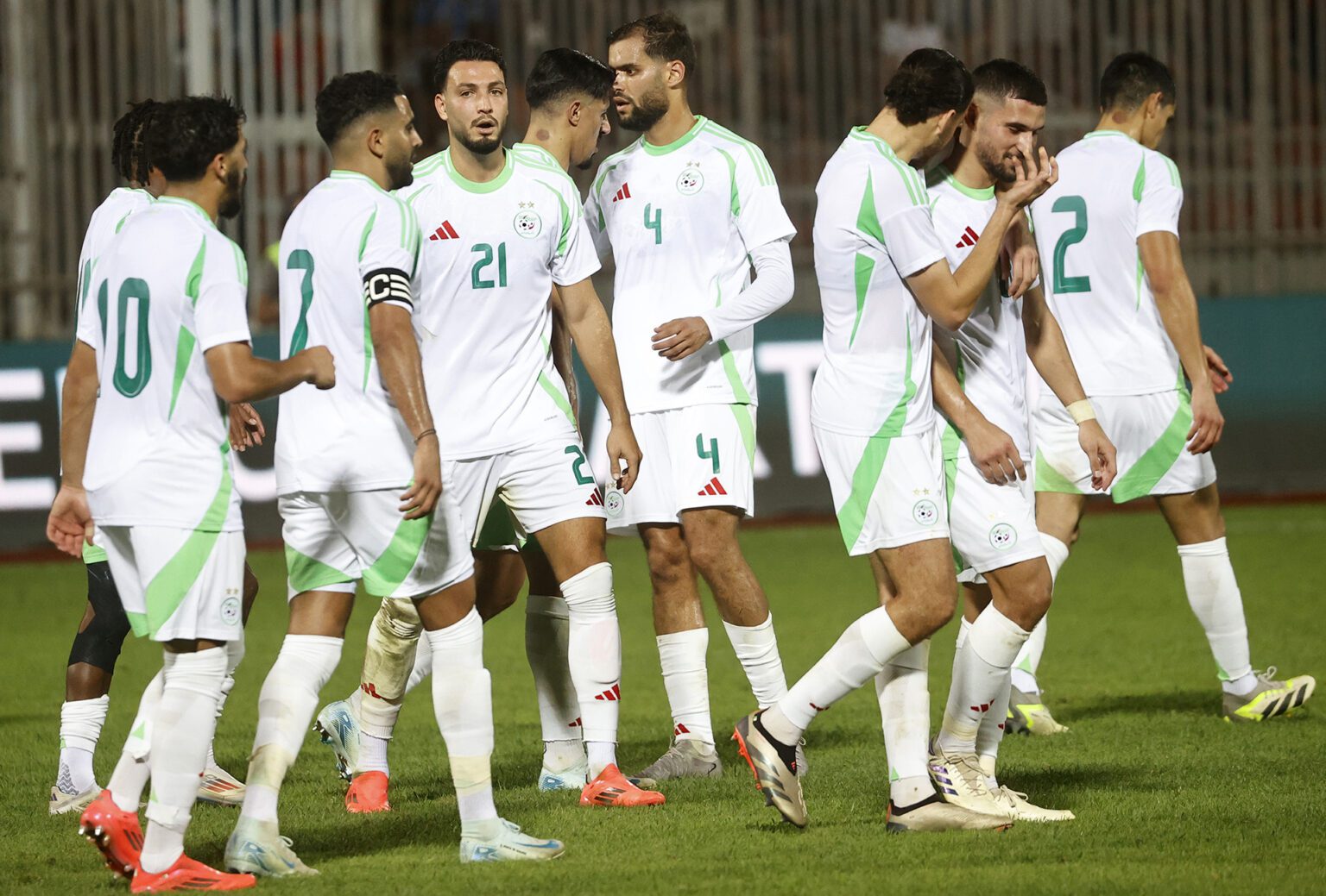 المنتخب الجزائري يغيب عن التشكيلة المثالية
