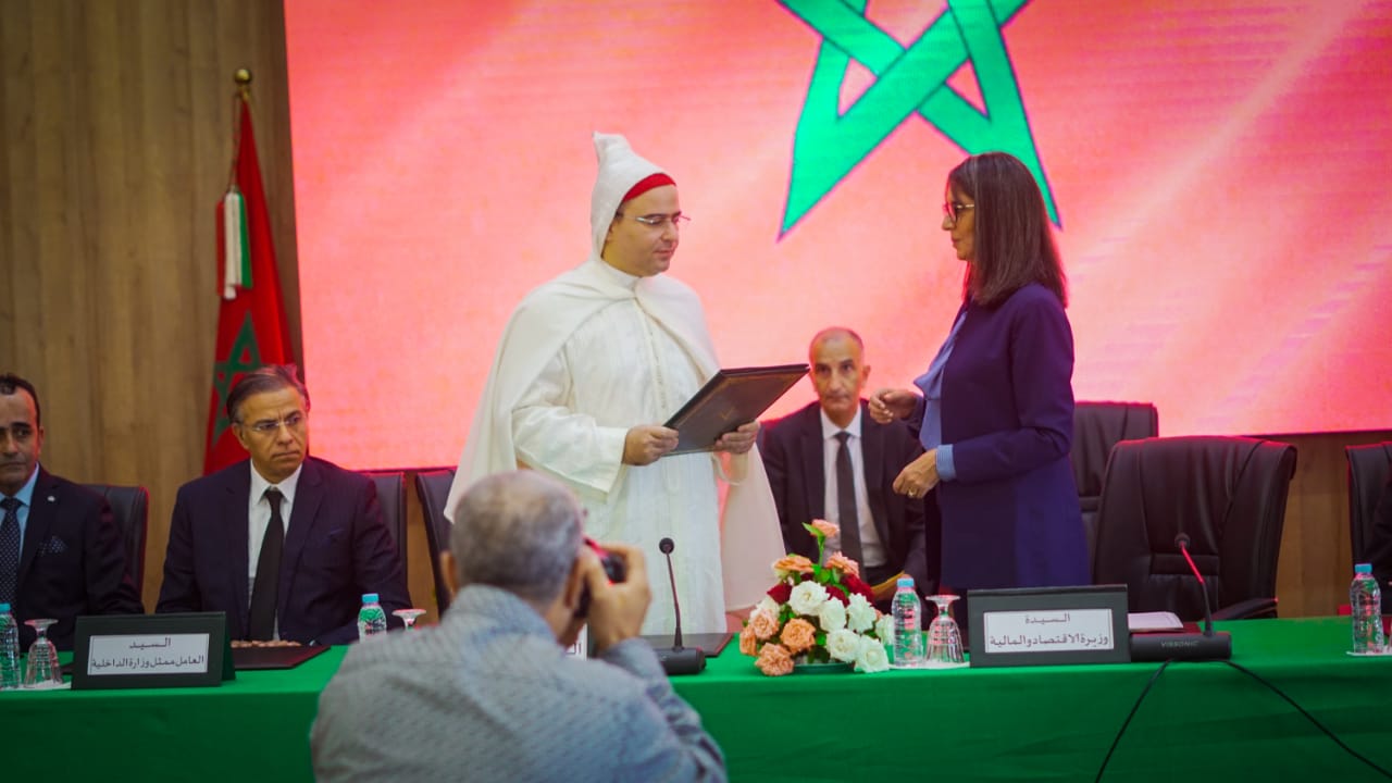 حفل تسليم السلط في عمالة إقليم النواصر بين عبد الله شاطر و جلال بنحيون