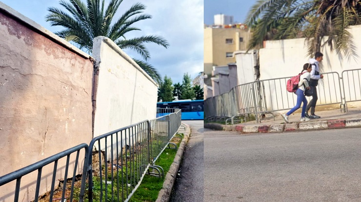 تيجة التساقطات المطرية القوية، والرياح العاصفية، مما أدى إلى انهيارات أرضية، جعلت السور آيلا للسقوط.