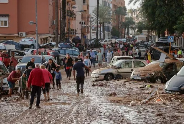 ارتفاع عدد قتلى الفيضانات في إسبانيا إلى 205 شخص
