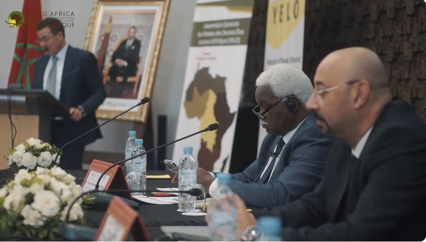 منير الليموري رفقة الكاميروني رئيس منظمة الاتحاد الإفريقي