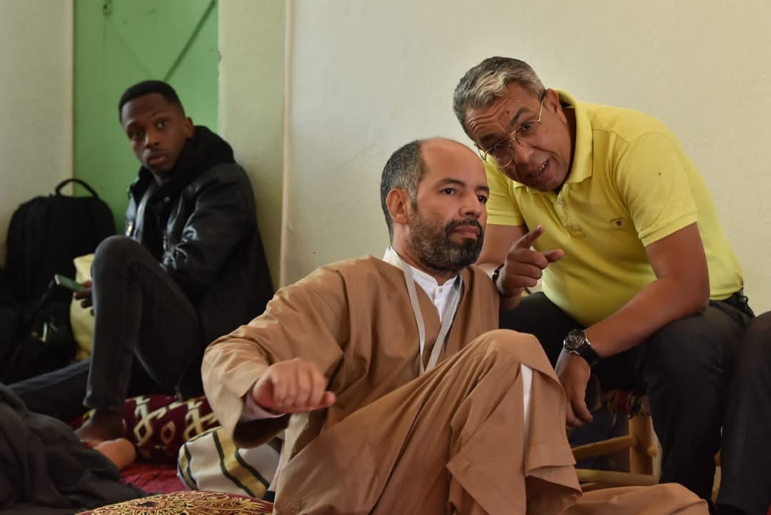 الصحفي رشيد البلغيتي في حديث مهني مع الزميل حميد المهداوي