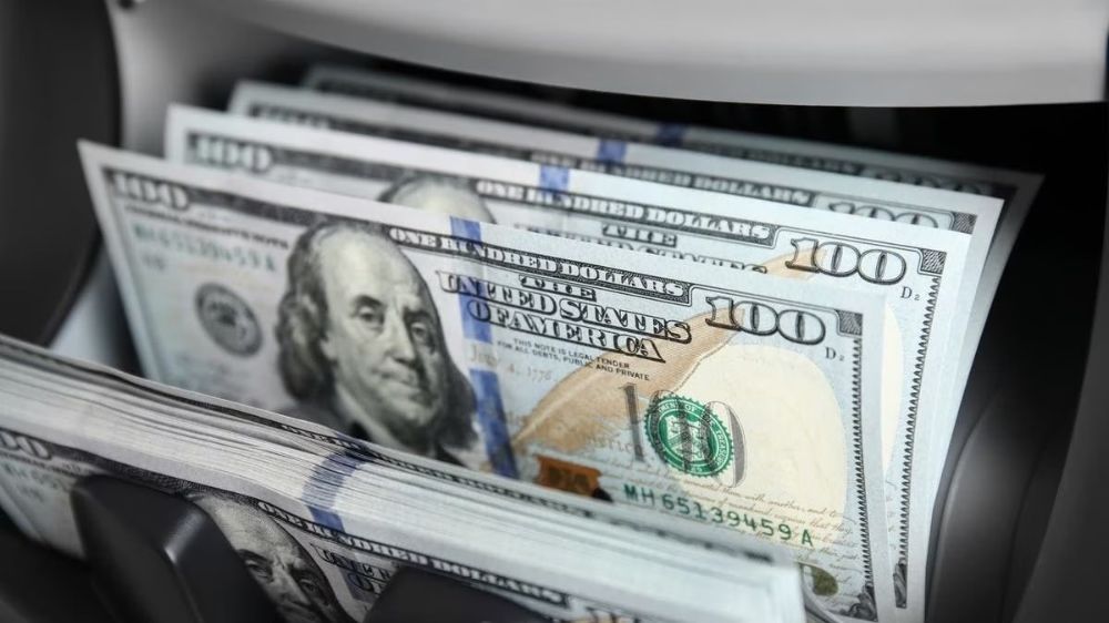 الدولار يرتفع وسط ترقب لسياسات ترامب