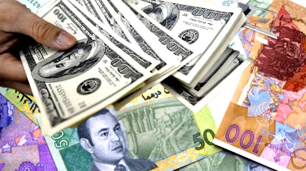 سعر صرف الدرهم يتراجع أمام الدولار
