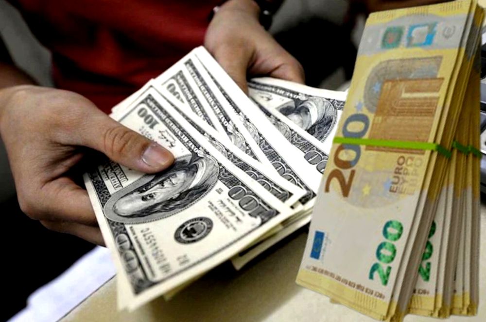 أسعار صرف أهم العملات الأجنبية اليوم الإثنين