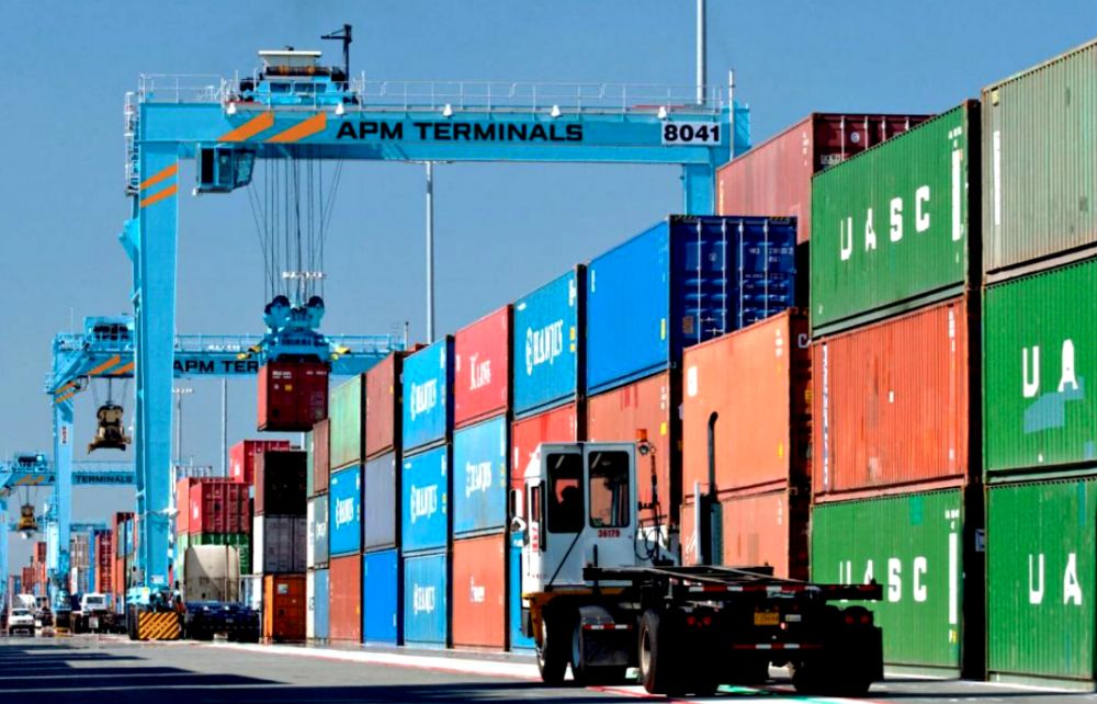 قمع حقوق العمال ومنع النقابات في APM TERMINAL بطنجة المتوسط
