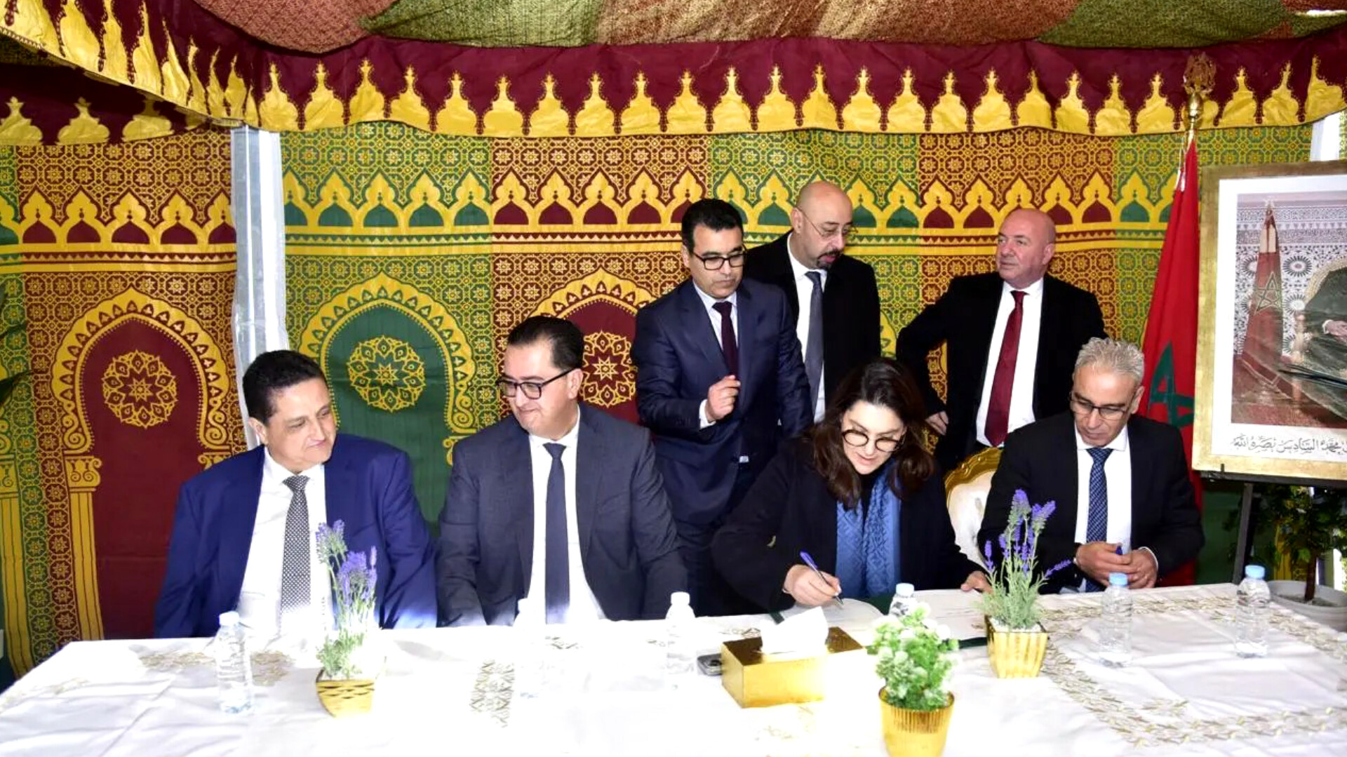 المنصوري توقّع أربع اتفاقيات لتأهيل المراكز القروية والأحياء الناقصة في طنجة-تطوان-الحسيمة