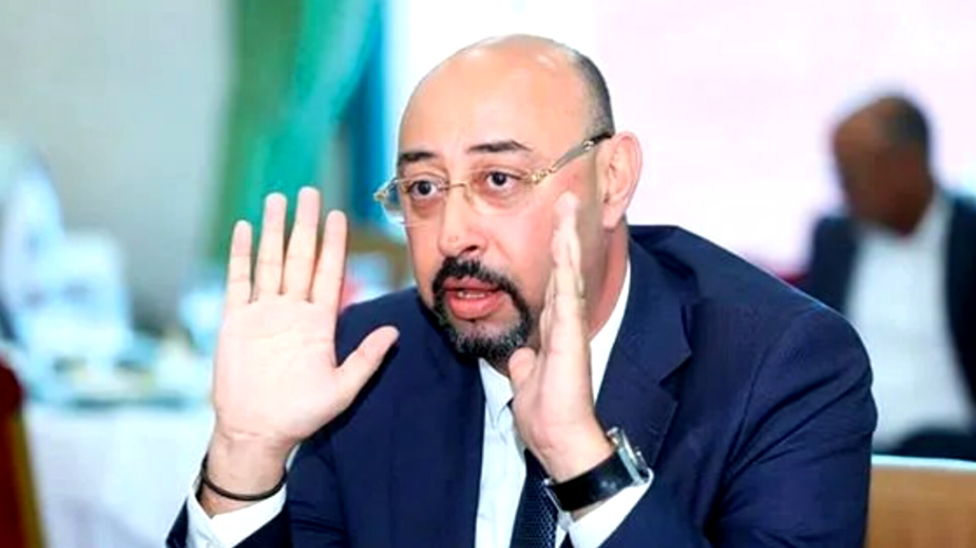 طنجة تواجه تحديات كبيرة قبل استضافة كأس إفريقيا وكأس العالم: قضايا النقل والإقامة على المحك
