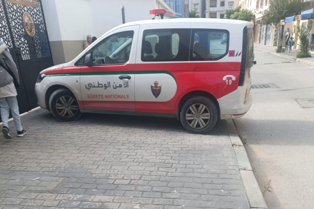 المصالح الأمنية تلقي القبض على شاب اعتدى على تلميذ في مؤسسة تعليمية بطنجة