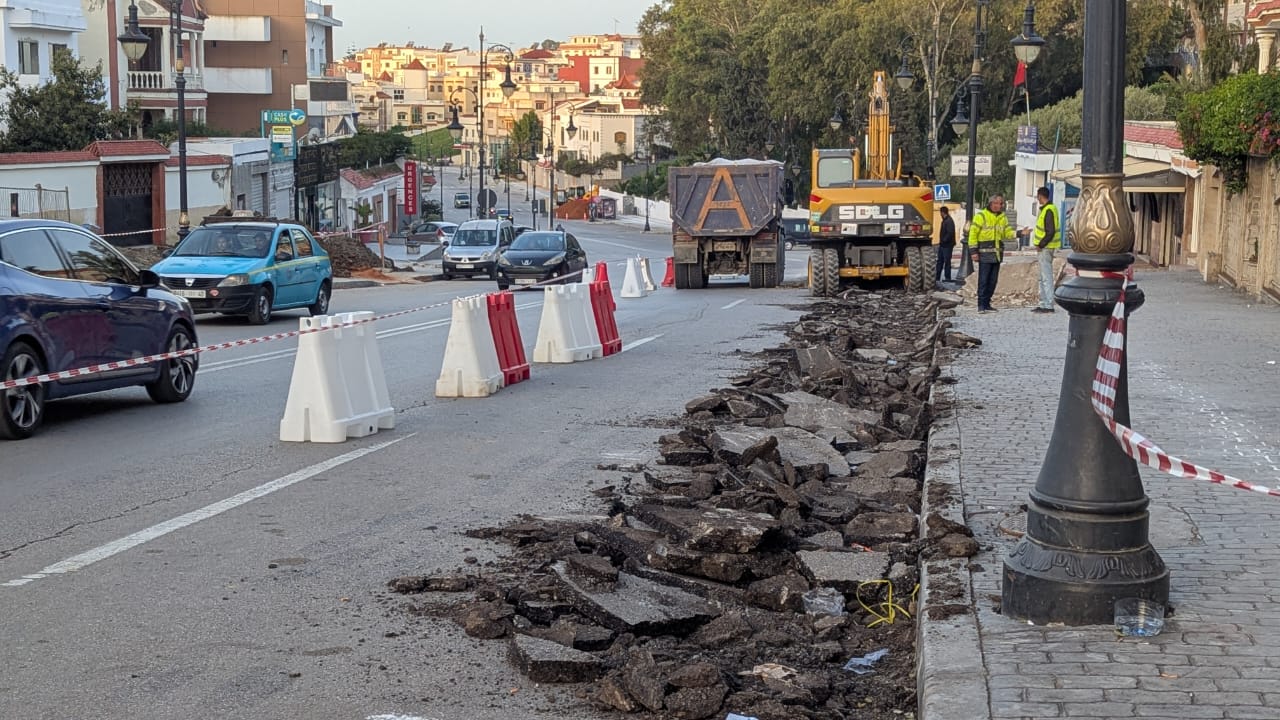انطلاق أشغال توسعة محاور طرقية بطنجة تربط وسط المدينة والقرية الرياضية