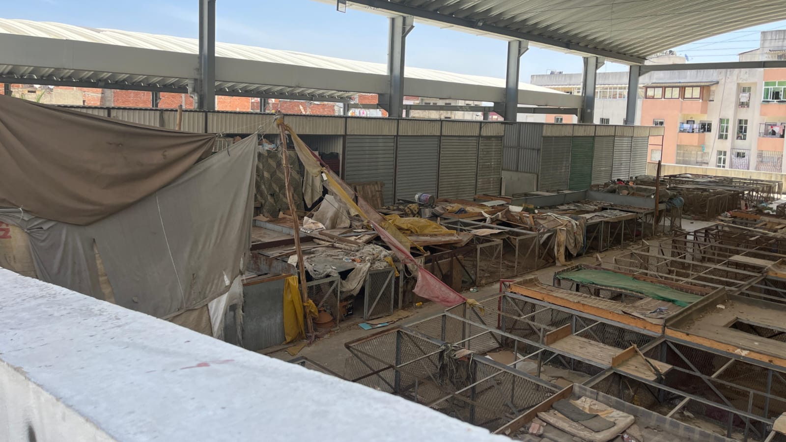 أسواق القرب بطنجة.. مشروع تنموي أم تجربة فاشلة؟