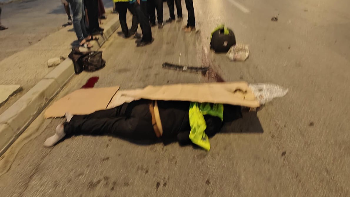 حادثة سير مميتة قرب مجمع "دياري": وفاة سائق دراجة نارية وفرار الجاني قبل توقيفه