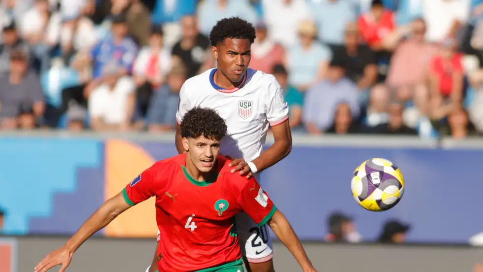 إسماعيل باعوف مدافع المنتخب المغرب