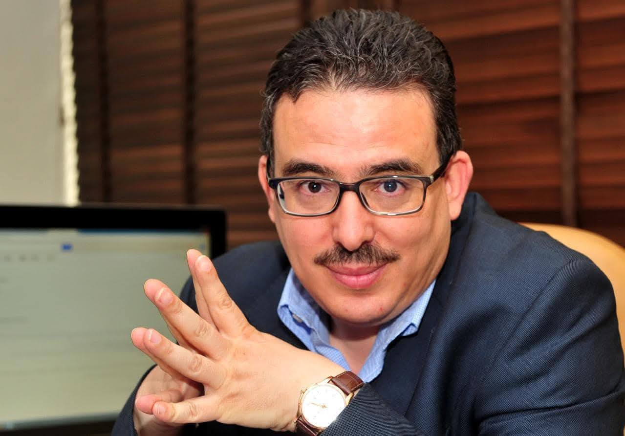 توفيق بوعشرين يكتب: يونس وعبد الله :رجاء توقفا عن عناق الدب هذا