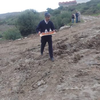 فطور جماعي مع عامل فحص أنجرة