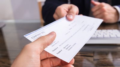 القانون 71.24 للشيكات يدخل حيز التنفيذ ويخفف العقوبات الحبسية على الشيك بدون رصيد