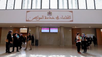 تصريحات نقيب المحامين تشعل غضب كتاب الضبط