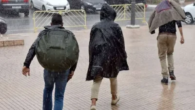 انتقادات واسعة لقرار استئناف الدراسة بعمالة طنجة أصيلة تزامنا مع أمطار رعدية قوية