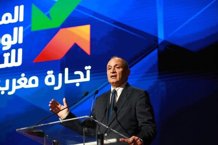 مزور يدعو التجار إلى ابتكار حلول جديدة لمواكبة تحولات القطاع 