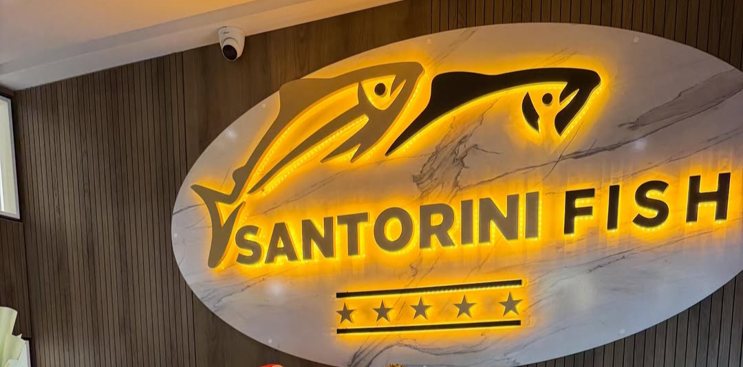 إدارة مطعم SANTORINI FISH بطنجة توضح حقيقة "الفيديو المثير للجدل" وتعتذر للرأي العام