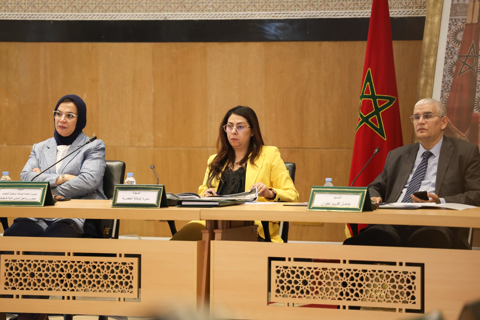 عامل إقليم تطوان عبد الرزاق المنصوري إلى جانب نسرين علامي مديرة الوكالة الحضرية بتطوان 