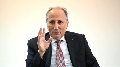 إصلاح منظومة التّعليم.. وعود برامج الانتخابيّة وإكراهات واقعيّة