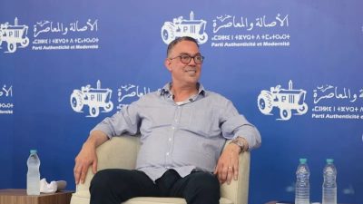 خبير اقتصادي يهاجم تعدد مناصب فوزي لقجع ويضعها في مقارنة مع مسؤولين دوليين