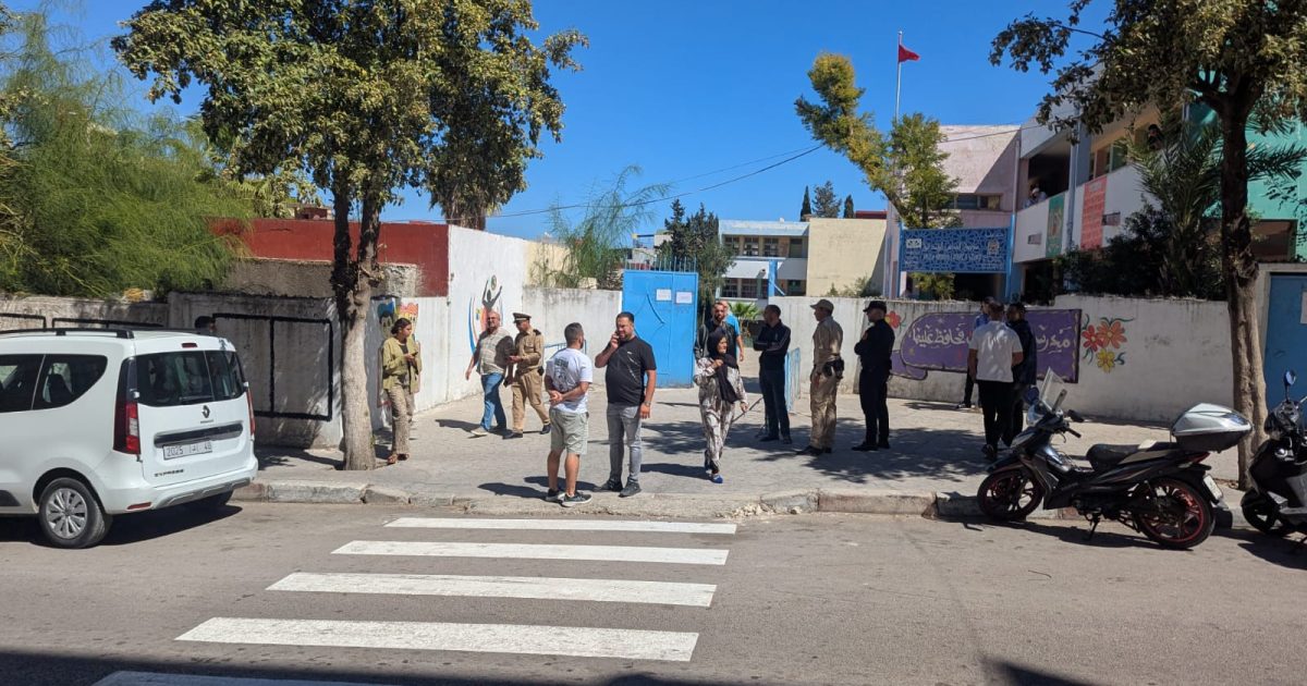 طنجة.. ضبط شخص يحمل حقيبتين مملوءتين بأوراق تصويت معلّمة داخل مركز اقتراع بكسبرطا