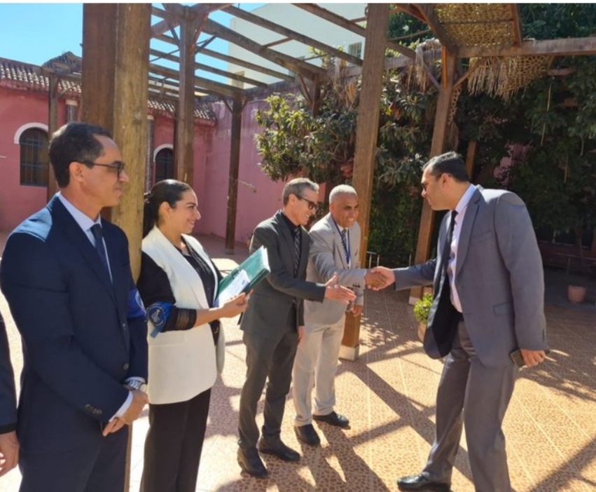 الكاتب العام لولاية جهة طنجة-تطوان-الحسيمة، بحضور عدد من المسؤولين وممثلي القطاعات والمؤسسات الشريكة