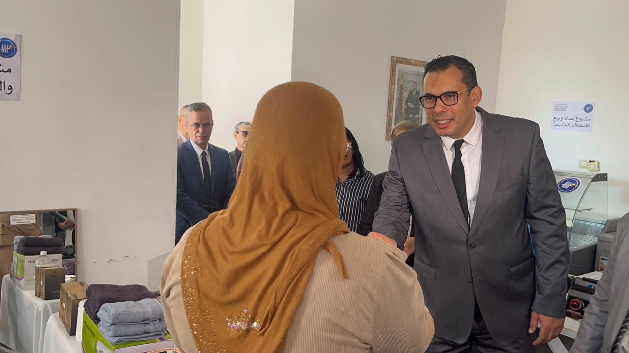توزيع مجموعة من المشاريع المدرة للدخل لفائدة 12 من نزلاء المؤسسات السجنية السابقين