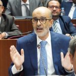 إدريس الأزمي يتهم الحكومة بتكريس الريع عبر الإعفاءات الضريبية وتجنيد صحف ومواقع إلكترونية بالمال العمومي