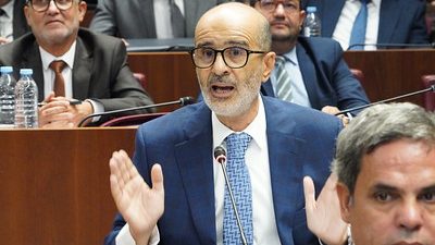 إدريس الأزمي يتهم الحكومة بتكريس الريع عبر الإعفاءات الضريبية وتجنيد صحف ومواقع إلكترونية بالمال العمومي