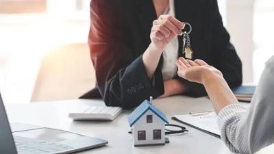 البيع بالتنازل عن العقارات غير المحفظة.. مخاطر قانونية قد تهدد أموال المشترين